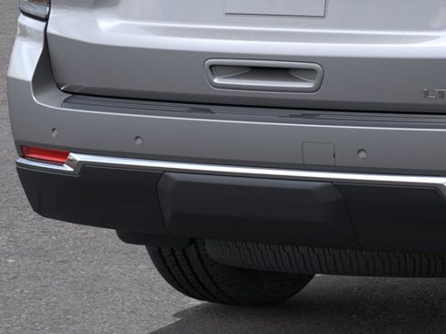 New 2026 Chevrolet Suburban LT w/ Comfort Package image 38