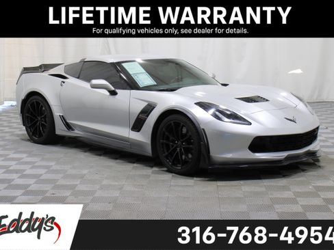 Used 2017 Chevrolet Corvette Grand Sport image 1