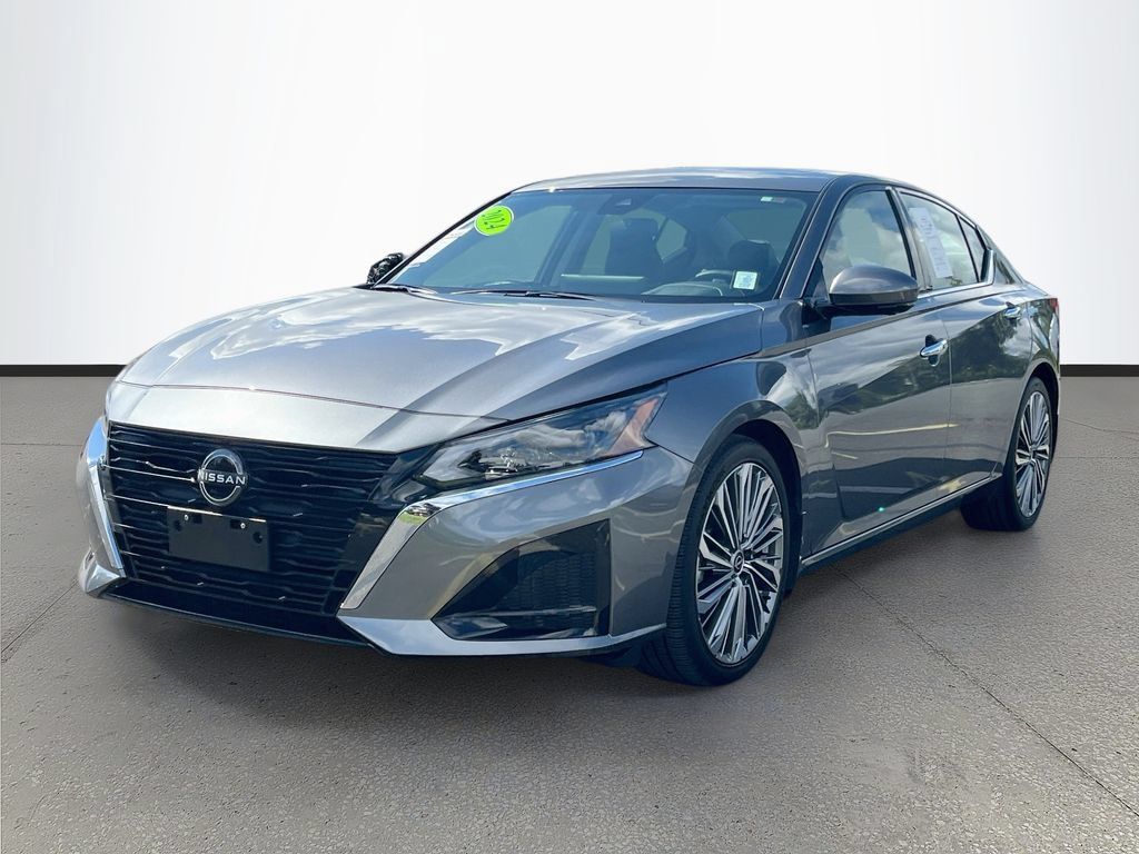 Used 2024 Nissan Altima 2.5 SL FWD image 3