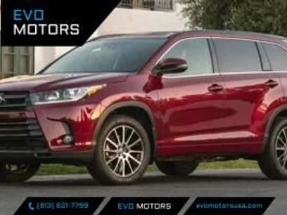 Used 2018 Toyota Highlander LE