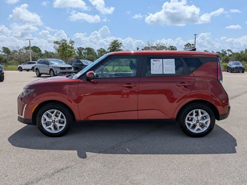 Certified 2024 Kia Soul LX w/ Option Group 015 FWD image 8