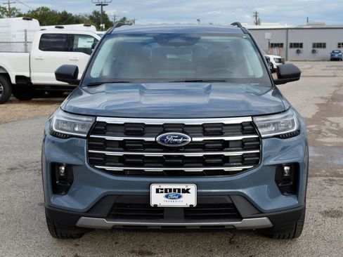 New 2026 Ford Explorer Active w/ Active Comfort Package image 2