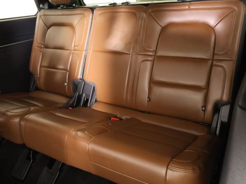 Certified 2024 Lincoln Navigator Reserve AWD/4WD image 14