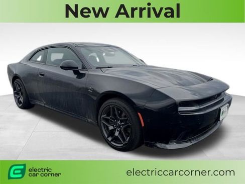 Used 2024 Dodge Charger R/T w/ Plus Group image 1