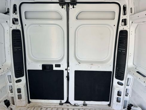 Used 2025 RAM ProMaster 2500 w/ Convenience Group FWD image 30