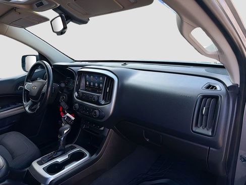 Used 2022 Chevrolet Colorado LT w/ LT Convenience Package image 26