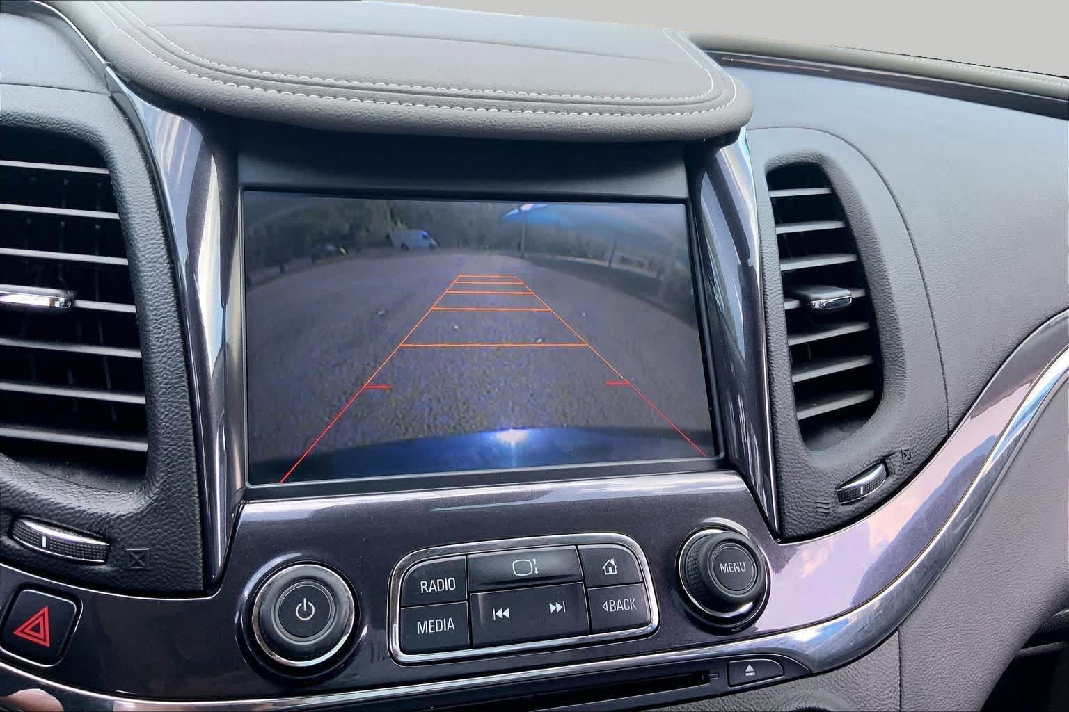 Used 2015 Chevrolet Impala LTZ FWD image 27