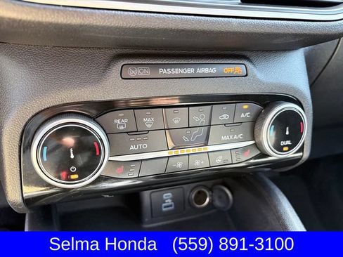 Used 2022 Ford Escape SE w/ SE Sport Appearance Package AWD/4WD image 21