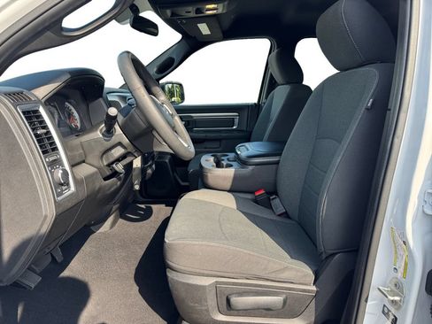 Used 2024 RAM 1500 Warlock RWD image 9