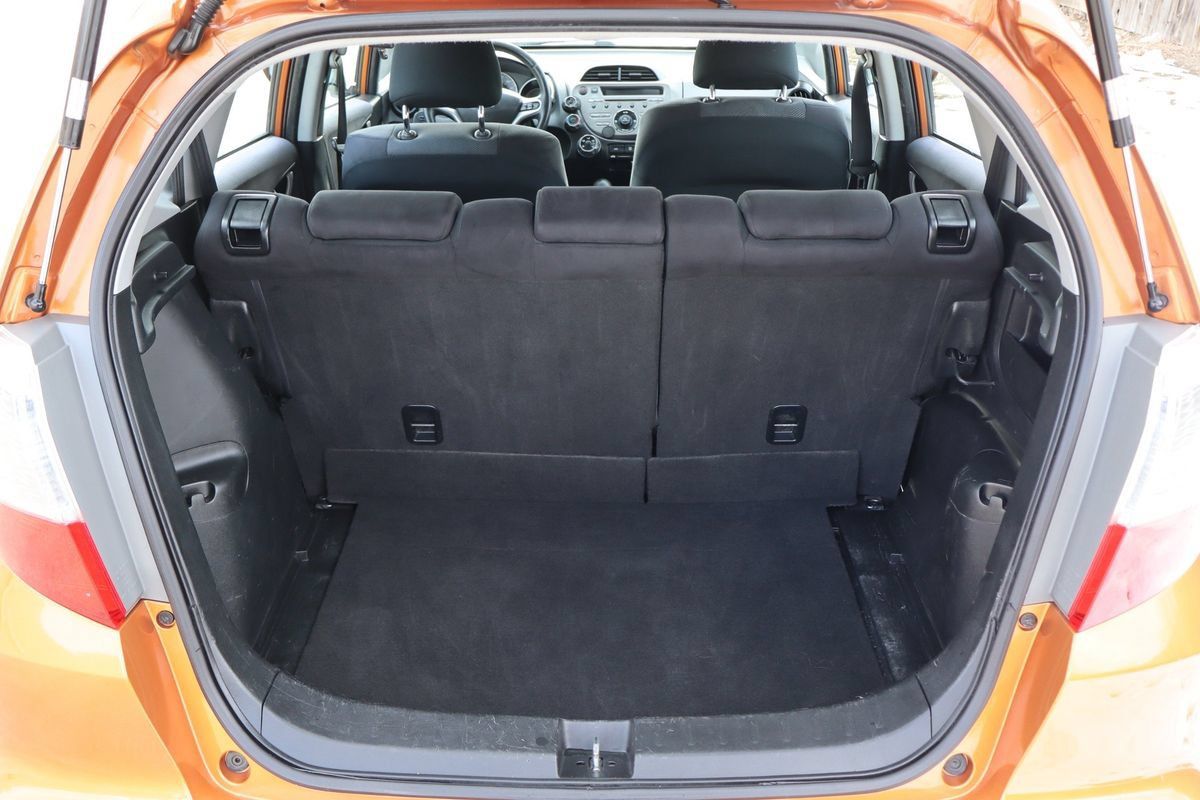 Used 2010 Honda Fit Sport image 14