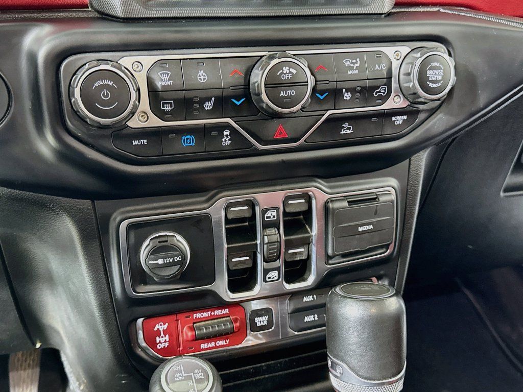 Used 2023 Jeep Wrangler Unlimited Rubicon 4xe AWD/4WD image 24