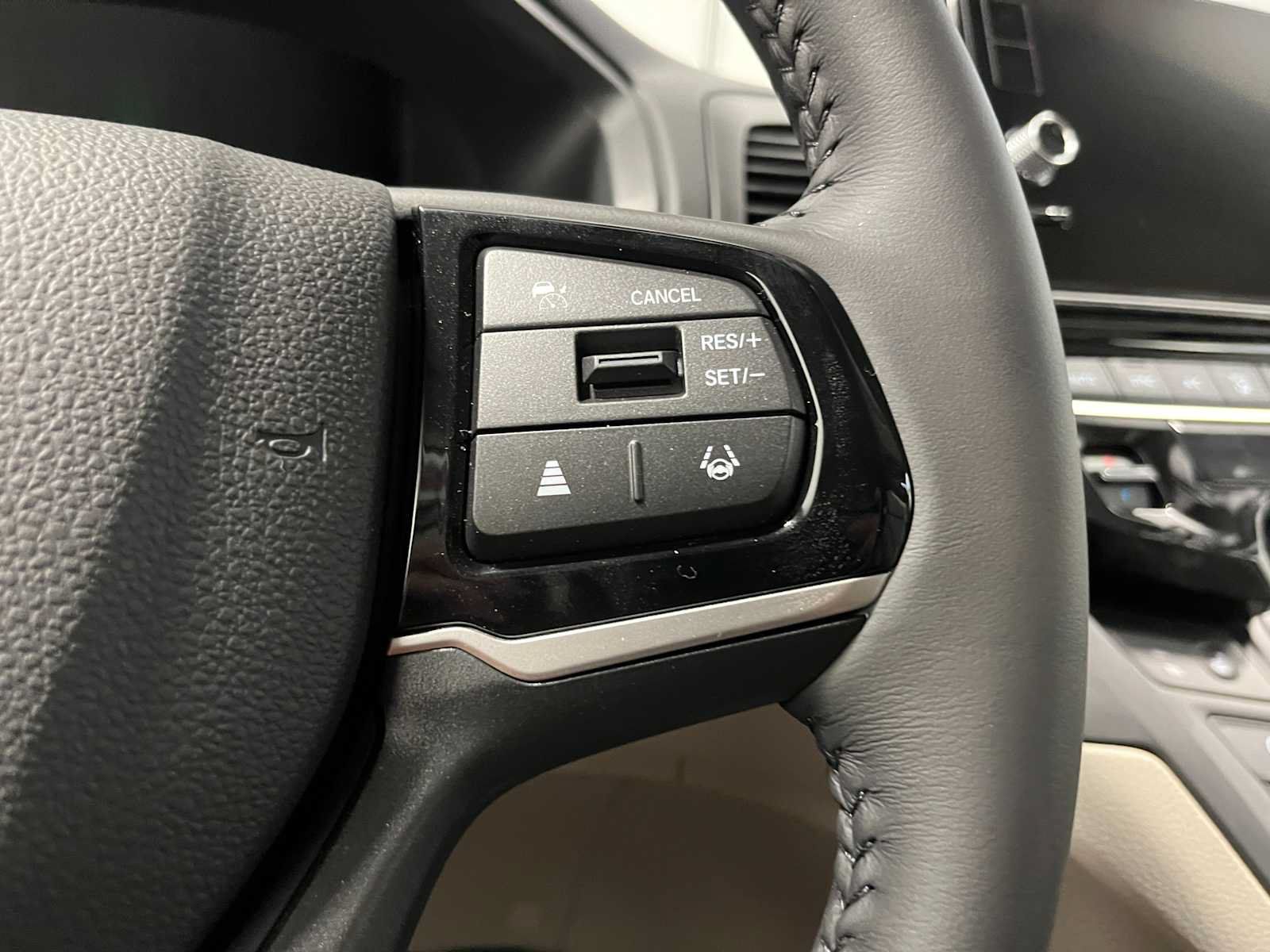 New 2027 Honda Odyssey EX-L image 17