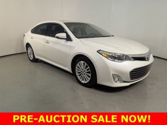Used 2014 Toyota Avalon XLE Premium image 1