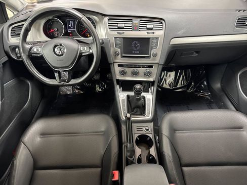 Used 2017 Volkswagen Golf S FWD image 12