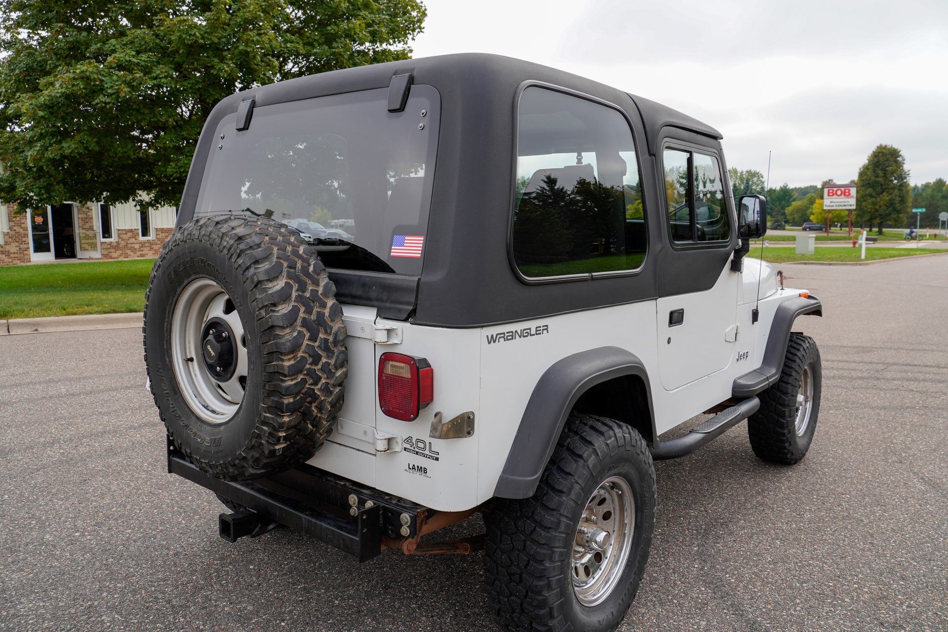Used 1992 Jeep Wrangler 4WD image 3