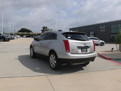 Used 2016 Cadillac SRX Premium image 3