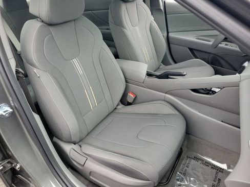 New 2026 Hyundai Elantra Sport FWD image 18