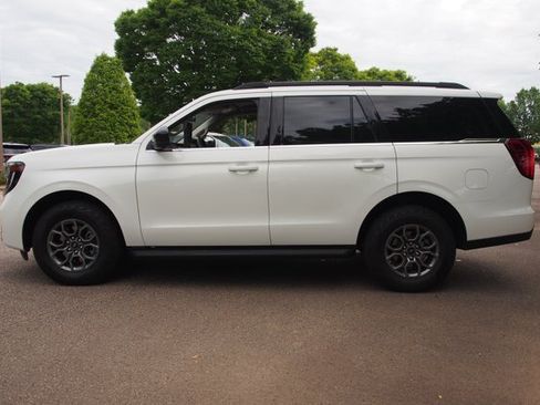 Certified 2025 Ford Expedition Active RWD image 4