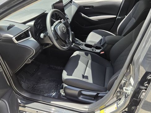 Used 2024 Toyota Corolla LE w/ LE Convenience Package FWD image 10