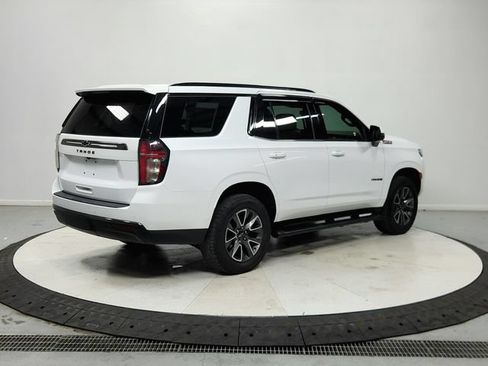 Used 2022 Chevrolet Tahoe Z71 w/ Luxury Package AWD/4WD image 8