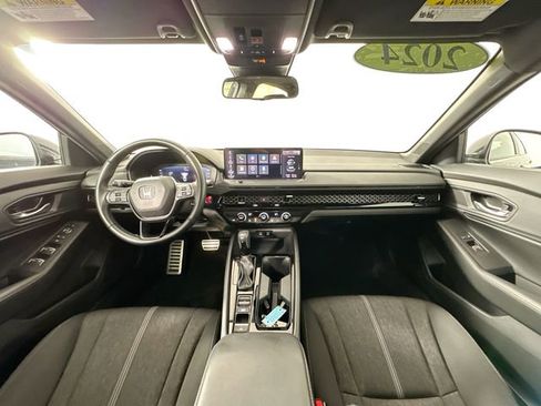 Used 2024 Honda Accord Sport image 3
