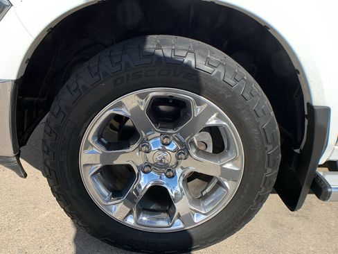 Used 2018 RAM 1500 Laramie image 10