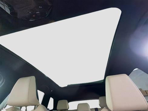 Used 2025 BMW X3 xDrive30i w/ Premium Package image 14