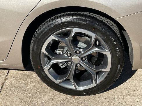 Used 2024 Chevrolet Malibu LT image 8