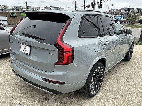 New 2026 Volvo XC90 T8 Ultra w/ Lounge Package AWD/4WD image 6