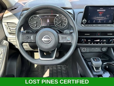 Used 2023 Nissan Rogue SV FWD image 20