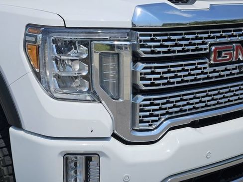 Used 2020 GMC Sierra 2500 Denali w/ Denali Ultimate Package AWD/4WD image 8