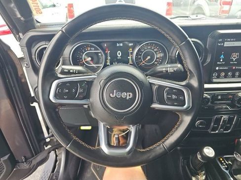 Used 2021 Jeep Gladiator Overland AWD/4WD image 11