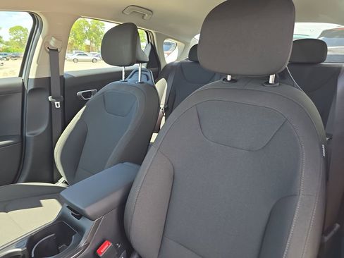 New 2026 Kia K4 FWD image 21
