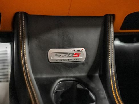 Used 2018 McLaren 570S Spider image 44
