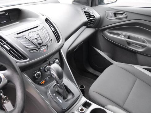 Used 2016 Ford Escape S FWD image 19