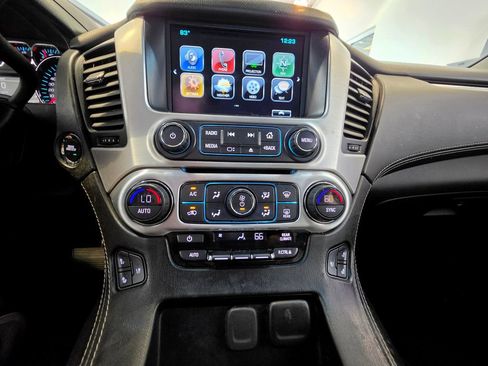 Used 2018 GMC Yukon SLT w/ Premium Edition AWD/4WD image 42