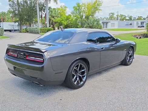 Used 2020 Dodge Challenger R/T RWD image 4