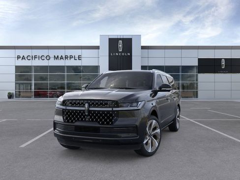 New 2026 Lincoln Navigator L Black Label image 2