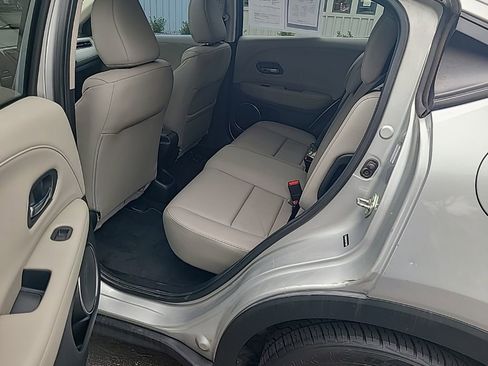 Used 2016 Honda HR-V EX-L image 11