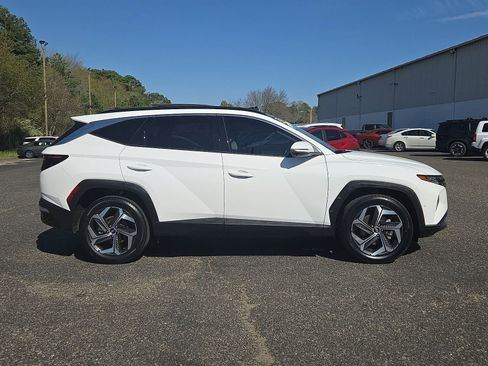 Certified 2023 Hyundai Tucson Limited AWD/4WD image 32