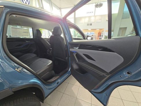 New 2026 Volkswagen Tiguan SE image 13