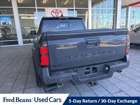 Used 2025 Toyota Tacoma TRD Sport w/ TRD Sport Premium Package image 11
