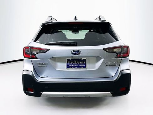 Certified 2024 Subaru Outback Touring XT AWD/4WD image 7
