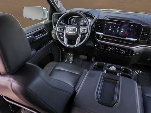 Used 2025 GMC Sierra 1500 SLT image 25