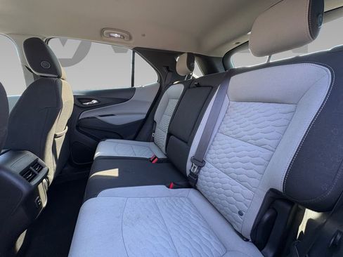 Used 2020 Chevrolet Equinox LS image 4