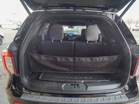 Used 2020 Ford Explorer ST image 11