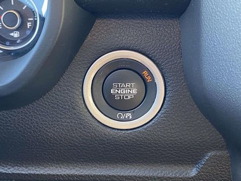 Used 2024 RAM 1500 Laramie image 22