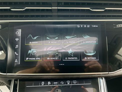 Used 2022 Audi Q8 Prestige w/ Prestige Package image 14