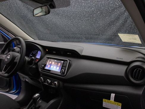 New 2025 Nissan Kicks Play S image 15