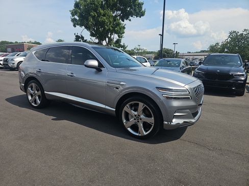 Used 2024 Genesis GV80 3.5T w/ Prestige Package AWD/4WD image 3